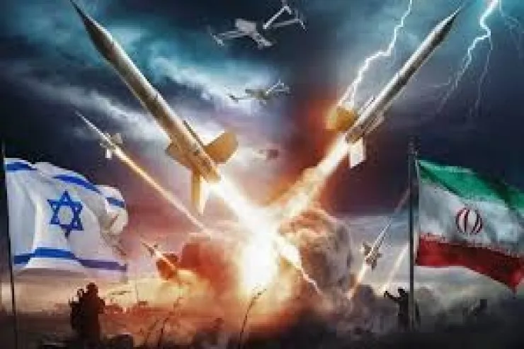 İran İsrailə raket zərbələri  endirdi