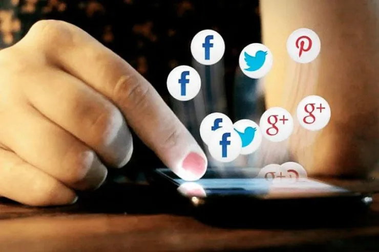 Saxta hesabla sosial şəbəkədə təhqir yazanları hansı cəza gözləyir? - CAVAB 