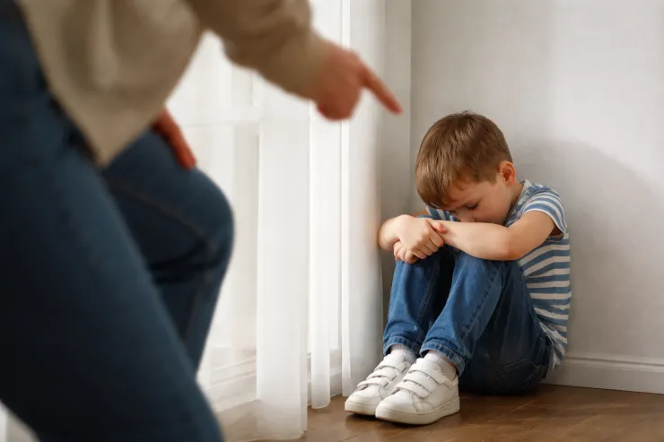 Uşağa qışqırmaq niyə təhlükəlidir? 