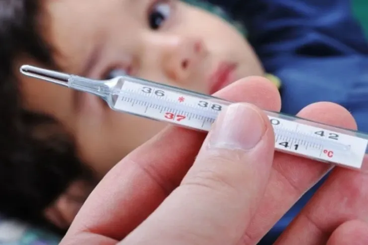 Salyanda azyaşlı qızdırmadan ÖLDÜ 