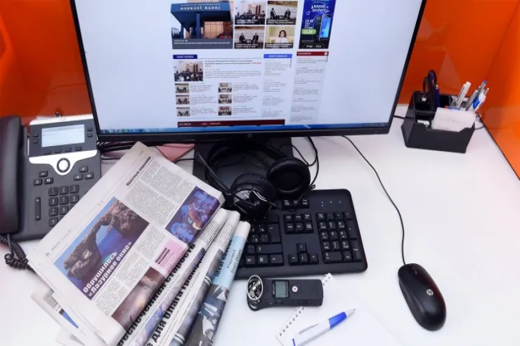 Media subyektləri  vergidən azaddır,   bəs jurnalistlər? - RƏSMİ 