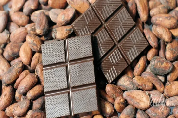 Tünd şokolad:  qocalmaya qarşı sevilən desertin yeni faydası 