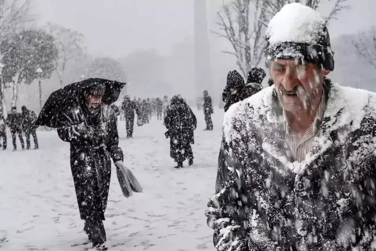 Dayanmadan qar yağacaq,  güclü külək  əsəcək - Sabahın HAVASI 