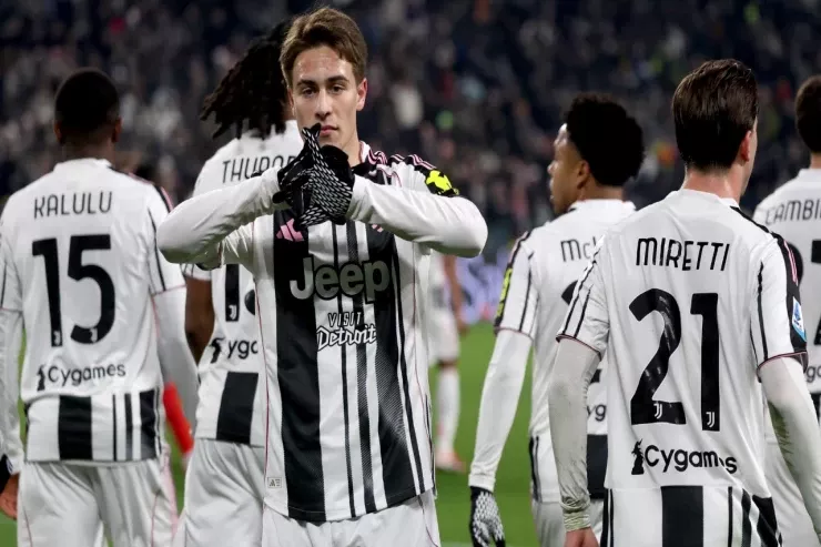 "Yuventus" öz meydanında "Kremoneze"ni darmadağın etdi 