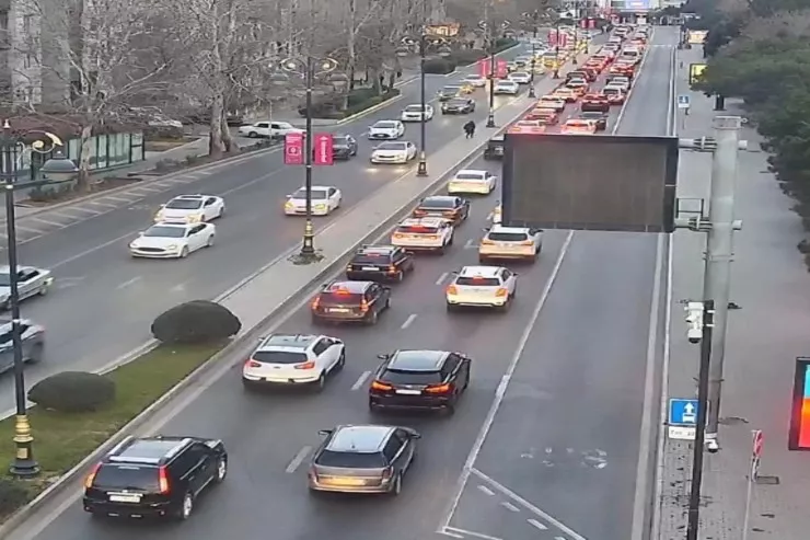Bakıda bu yollarda sıxlıq var - SİYAHI 