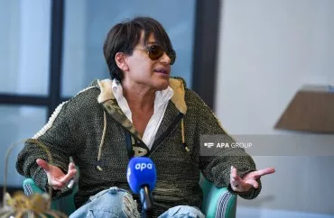 Oriyentasiyamı  neynirsiniz? Daxili...