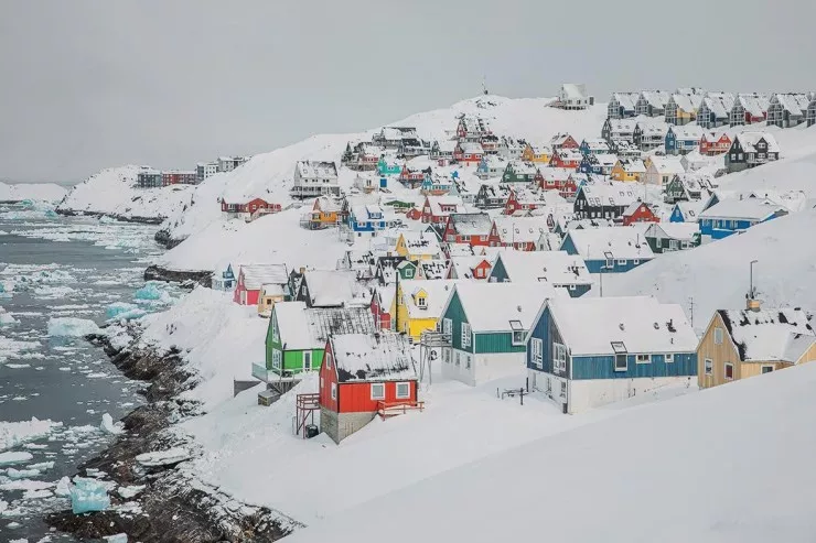 Trampın gözünü dikdiyi  Qrenlandiya: Burada yaşayanlar niyə özlərini xoşbəxt hiss edirlər 