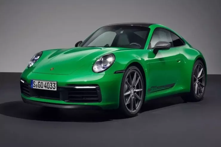 “Porsche 911” satışları rekord həddə çatıb 