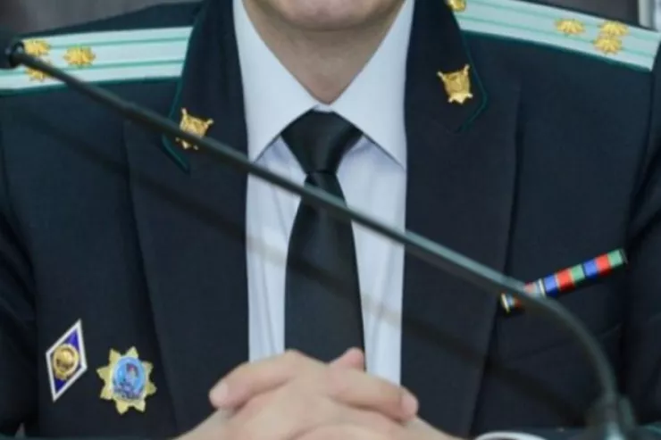 Bakıda 1 prokuror işdən,  2-si orqandan xaric edildi 