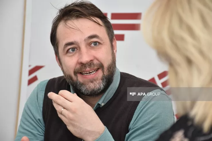 Nazirlik Azər Aydəmirə 657 min manat  ödəyəcək