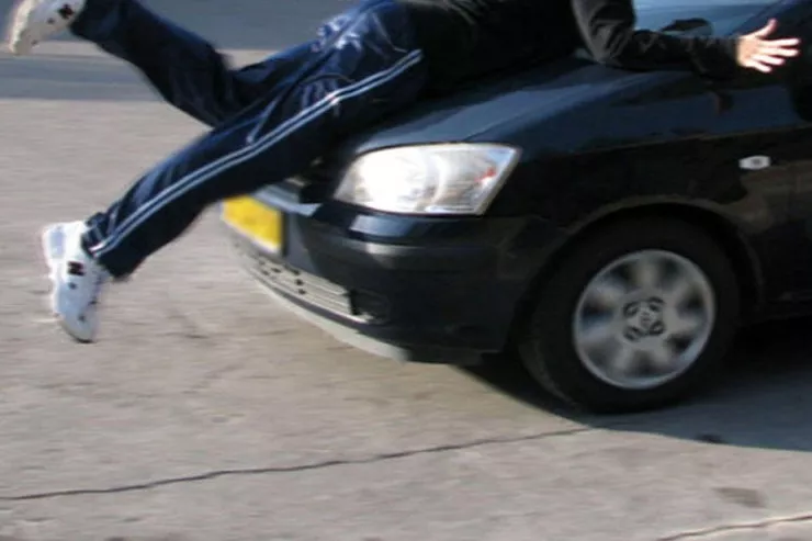 Ağdaşda ötən il  maşın vuran kişi öldü 