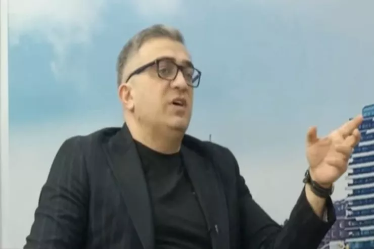 "Onlar heç kimdir"  - Tanınmış müğənni efirdə əsəbiləşdi 