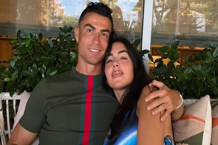 Ronaldonun nişanlısı öz biznesini  qurdu