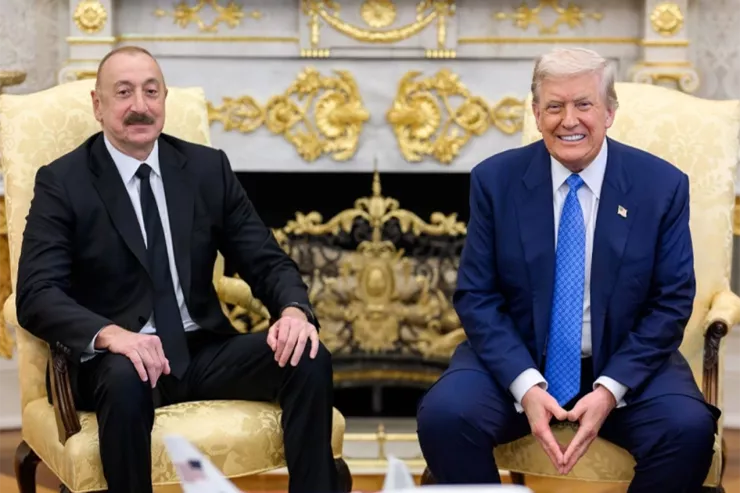 İlham Əliyev Donald Trampı təbrik etdi