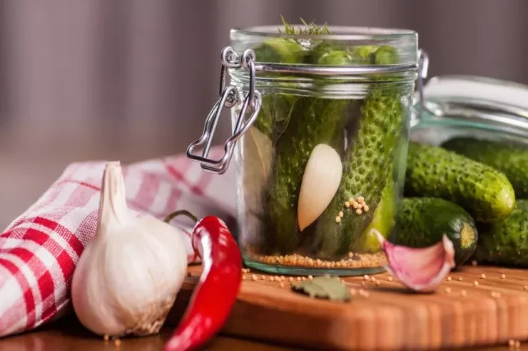Xiyarı turşuya  qoymazdan əvvəl uclarını kəsmək  lazımdır?