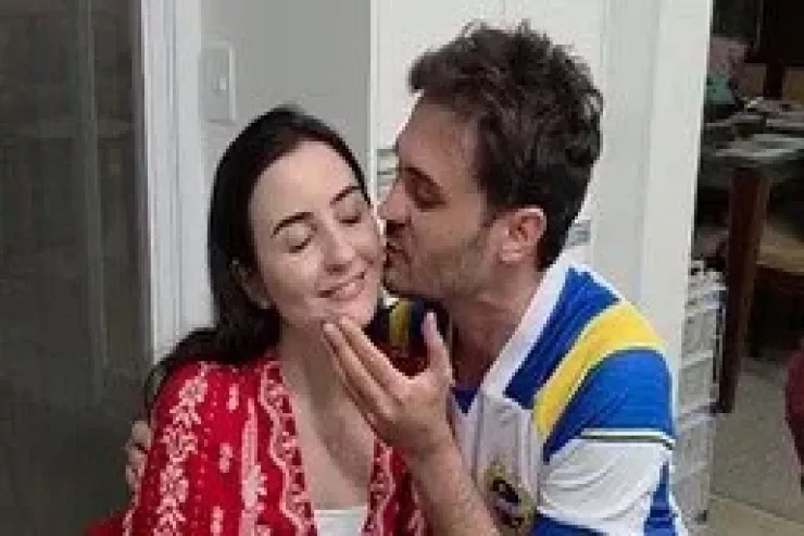30 saniyədə 195 dəfə öpüşdülər:  Rekordlar Kitabına düşdülər