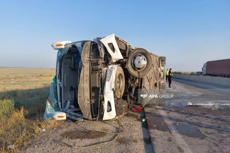 Hacıqabulda sərnişin avtobusu  aşdı, çoxsaylı xəsarət alan var