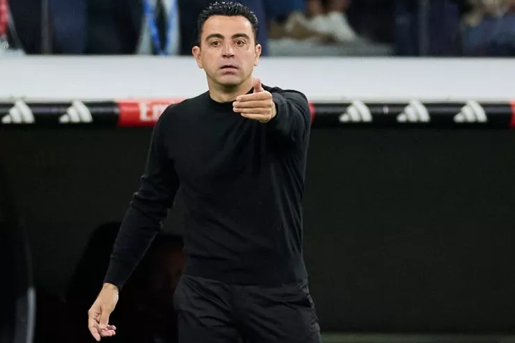 Xavi növbəti 20 ildə dünya futboluna hakim olacaq  oyunçunun adını AÇIQLADI 