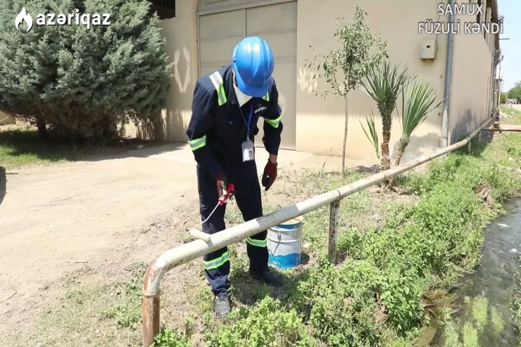 “Azəriqaz” Samux rayonunun kəndlərində payız-qış mövsümünə hazırlıq işlərini davam etdirir