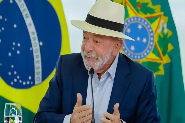 Braziliya prezidenti Ançelottini   və milli komandanı sərt tənqid etdi 