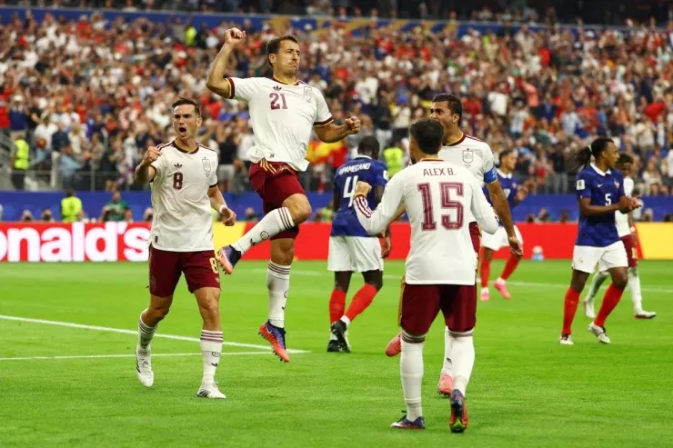 DÇ-26:  İspaniya finalda!
