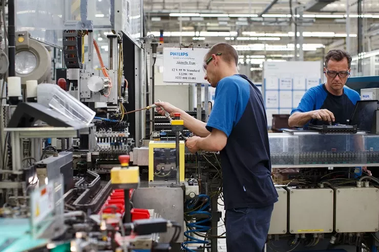 Almaniya sənayesində ötən il 177 min iş yeri  ixtisar edilib