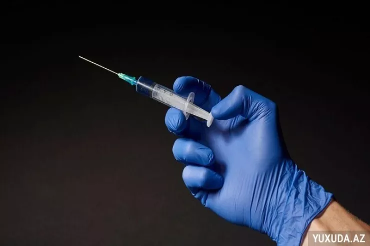 Şirvanda DƏHŞƏT:  dizinə antibiotik vuran kişi öldü