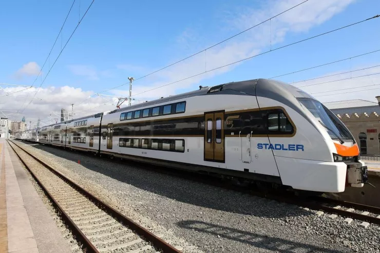 Gürcüstanda elektrik PROBLEMİ: Bakı-Tbilisi qatarı  yolda qaldı