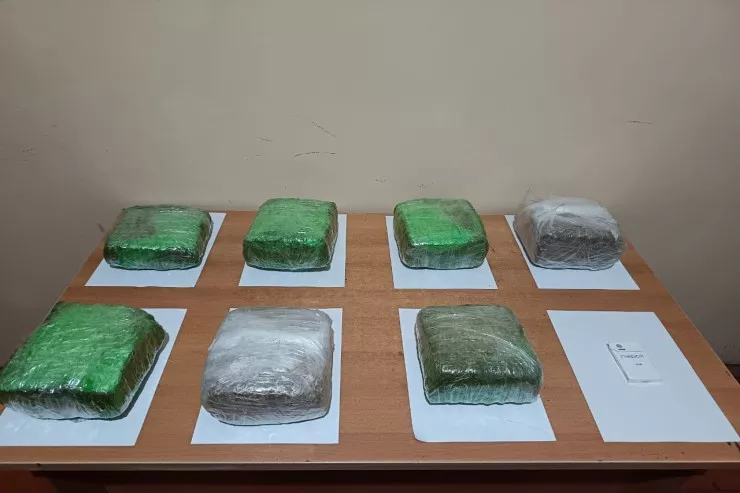 İranla sərhəddə ƏMƏLİYYAT:  8 kiloya yaxın narkotik ələ keçirildi