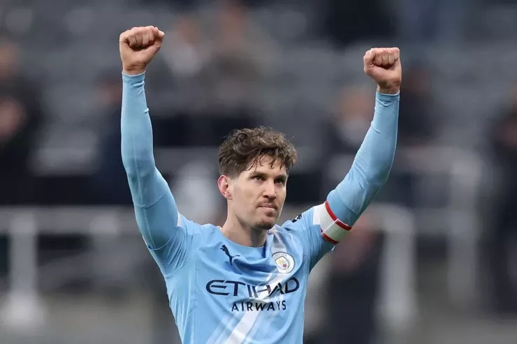 İngiltərə millisinin müdafiəçisi "İnter"ə keçməyə  razılaşdı