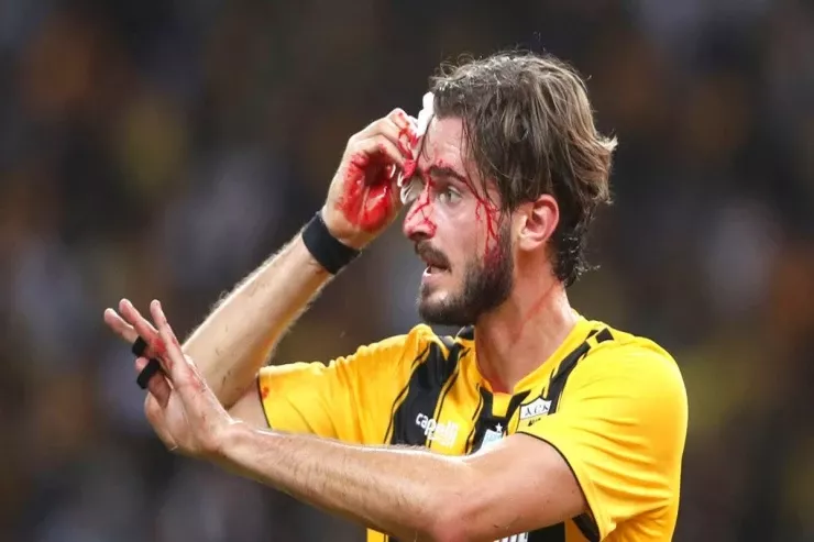 Millinin keçmiş futbolçusu dəhşətli qəzadan  sonra öldü