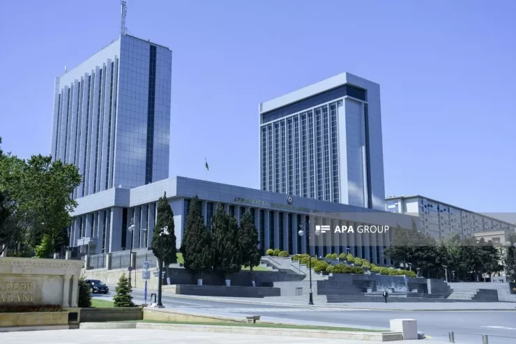 Məcburi köçkün statusu  qanunvericilik çərçivəsində yenidən tənzimlənir