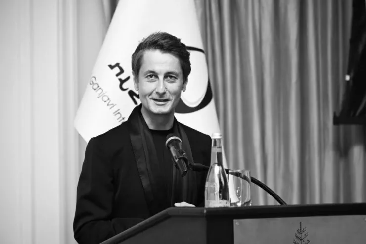 Nizami Gəncəvi Beynəlxalq Mərkəzinin baş katibi Rövşən Muradov  vəfat edib