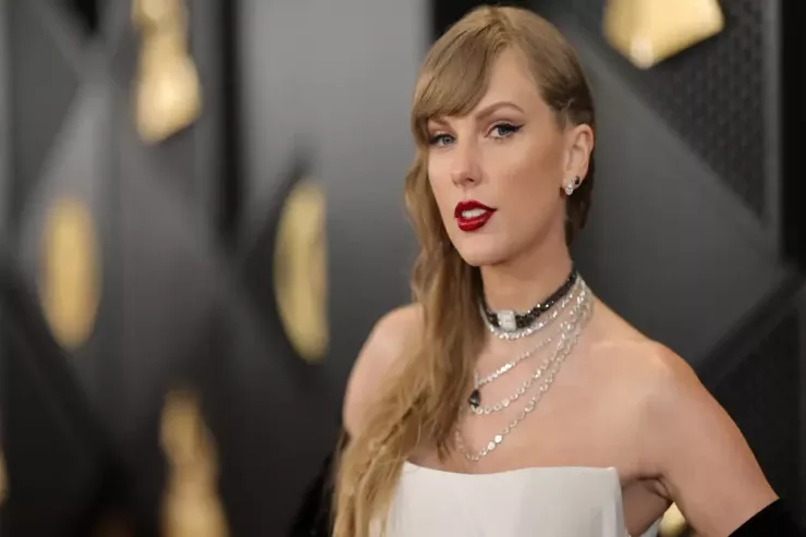 Teylor Svift ən varlı qadın  musiqiçi oldu: 2 milyard dollarlıq sərvətlə 