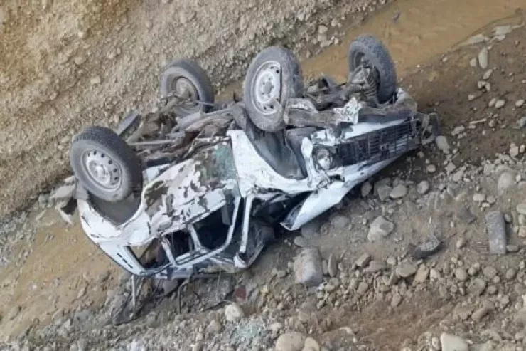 Ağsuda avtomobil aşdı:  iki yaralı var
