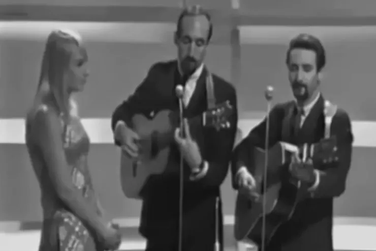 İlon Maskın sevdiyi bu mahnı  1963-cü ildə qadağan edildi,  lakin hitə çevrildi  və...