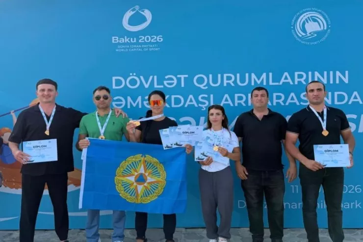 FHN əməkdaşları avarçəkmə yarışında qızıl medal qazanıblar