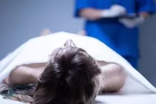 Bakıda 35 yaşlı kişi əvvəlcə keçmiş arvadını və qayınanasını öldürdü,  sonra özünü