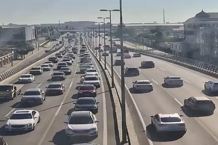 Bakıda sıxlıq müşahidə olunan yollar açıqlandı