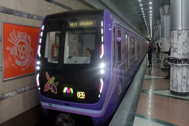 "Nizami" metrosundan bənövşəyi xəttə  keçid olacaq