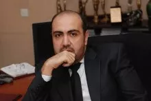 Oqtay Əliyev kimdir? - Erməni dilini mükəmməl bilən prodüser 