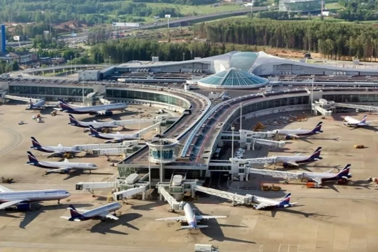 Moskva bütün aeroportları bağladı - TƏHLÜKƏ 