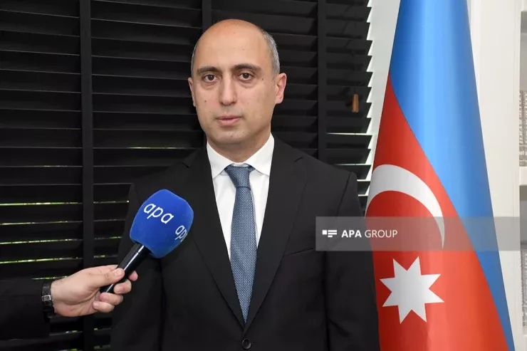 Təhsil naziri dərsliklərdəki problemlərdən  danışdı