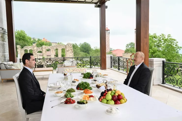Liderlər Şuşada nahar etdilər 
