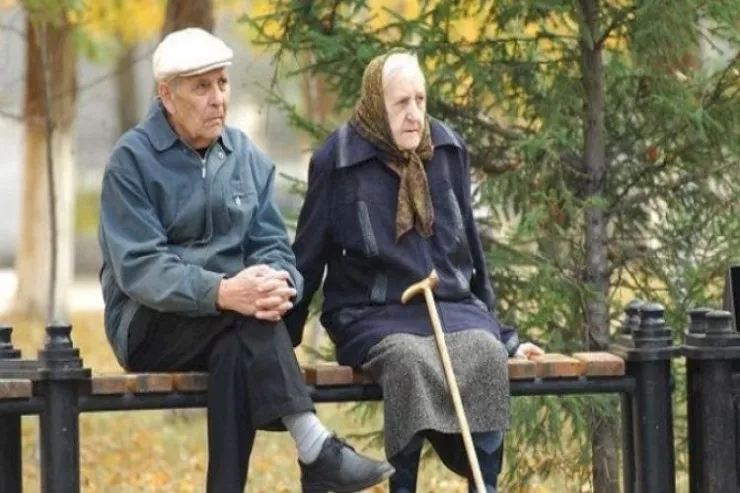 Pensiya yaşı 70-ə qaldırılır 