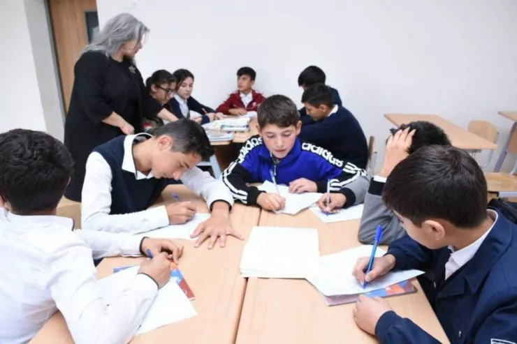 Təmayüllü siniflər repetitorluğu   ləğv edir? - Kursların qorxulu yuxusu  
