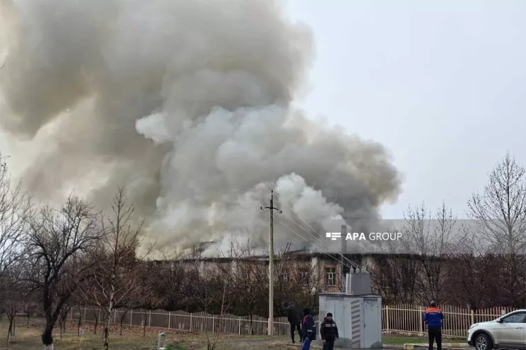 Naxçıvanda hərbi təsərrüfat obyektində yanğın-FOTO 
