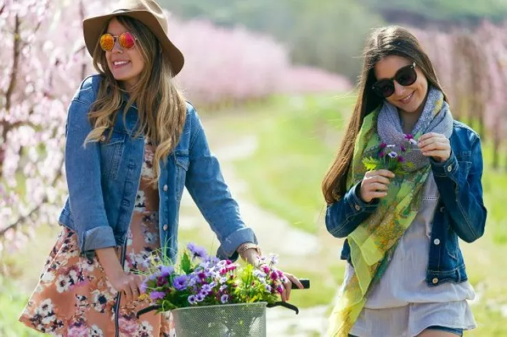 Bu rənglər mart ayında sizə pul və sevgi  gətirəcək: BÜRCLƏRİN xoşbəxtlik  sirri