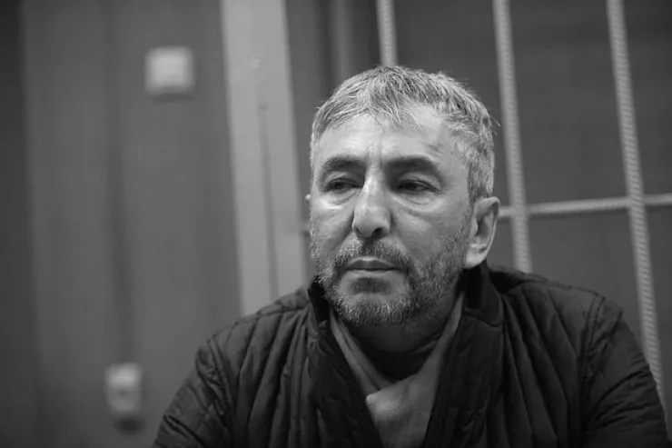 Biznesmen Umar Cəbrayılov özünü güllələdi 