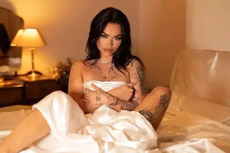 OnlyFans kontent yaradıcısı məşhur futbolçunun ailəsini  dağıtdı